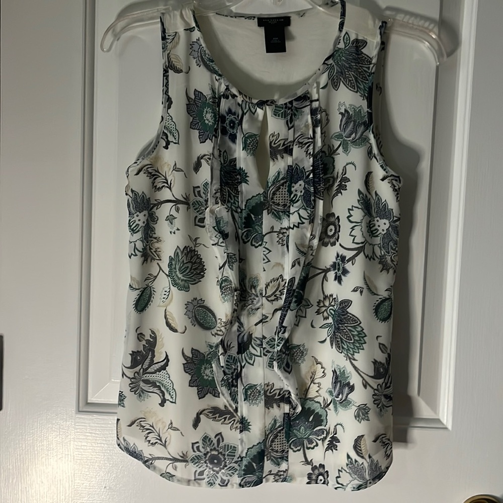 Ann Taylor floral mixed media shell XSP